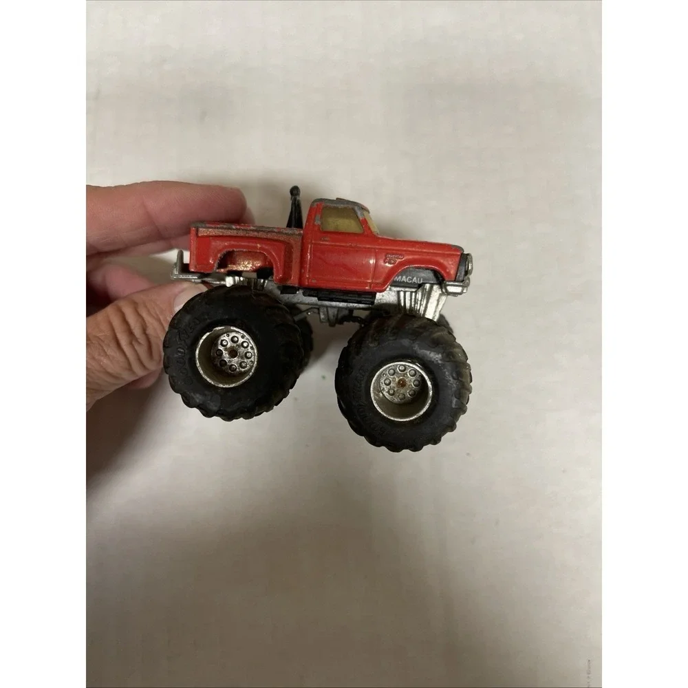 Lot Of 7 Monster Trucks Random Lot‎ Hot Wheels Marjorette